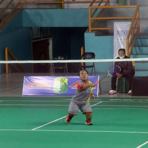 Salah satu atlet Para Badminton dari Kabupaten Tabalong yang ikut berlaga di Peparprov IV HSS 2022 yang turun di Klas SS6 tunggal Putri