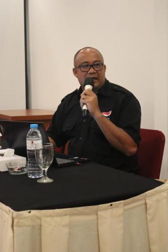 Pemaparan Handbook Peparprov IV di Kabupaten Hulu Sungai Selatan di Rapat Koordinasi Persiapan Peparprov IV di Kabupaten Hulu Sungai Selatan oleh Hamni Abdullah, S.Pd selaku Ketua Biro Pertandingan NPC Provinsi Kalimantan Selatan
