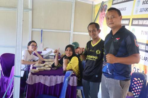 Ketua Umum NPC Provinsi Kalimantan Selatan meninjau langsung pelaksanaan Kejurprov Paralympic Tahun 2022 Cabang Olahraga Menembak yang dilaksanakan di Lapangan Menembak Purlan H. Tujan