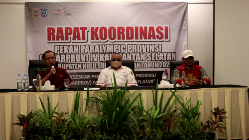 Penutupan Rapat Koordinasi Persiapan Peparprov IV di Kabupaten Hulu Sungai Selatan Tahun 2022.Acara di Tutup oleh Wakil Ketua III Bidang Perencanaan Anggaran, Kesejahteraan dan Pendidikan Dr. H. Sarmidi, M.Kes, AIFO